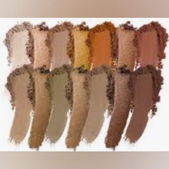 Laura Geller Seasonless Staples Eyeshadow Palette in Desert Dreams, 14g/0.49oz - Picture 3 of 14